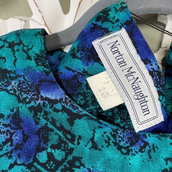 Vintage Norton McNaughton Floral Top Keyhole - Picture 2 of 5